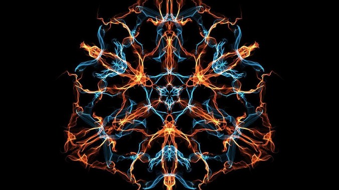 一名女子在杭州万象城遭挟持被捅 20 多刀,隆胸***体救了一命,这反映出哪些公安系统的问题?