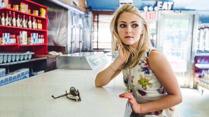 如有如此漂亮的女友,该怎么办,才能不弄丢?